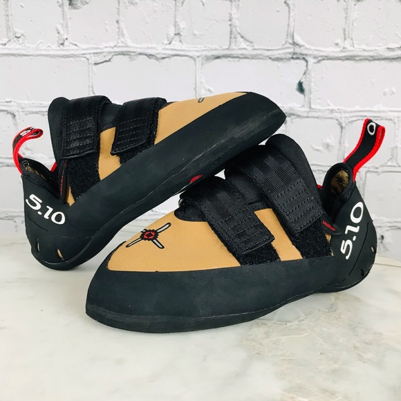 Adidas Five Ten Anasazi VCS Stealth Rubber C4 Outdoor Rock Climbing Shoes Sz 3.5 - Picture 1 of 10